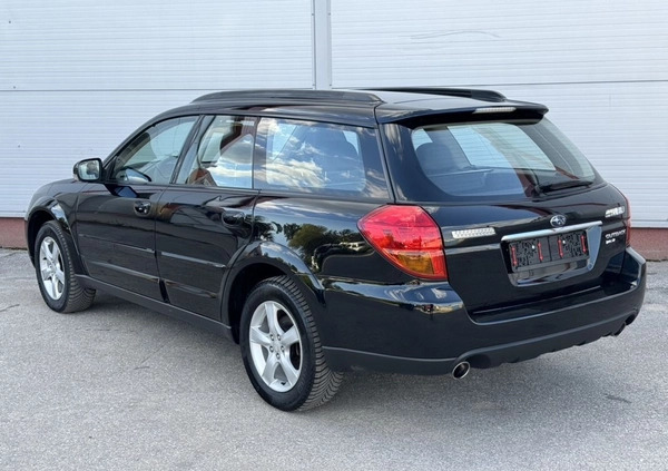 Subaru Outback cena 33500 przebieg: 256580, rok produkcji 2007 z Starachowice małe 529